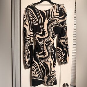 Forever 21 Black and Cream Abstract Dress